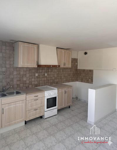 Maison - 94 m² - 5 pièces