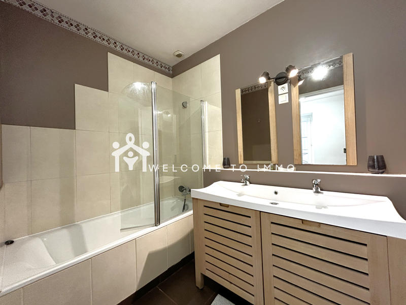 Appartement - 81 m² - 3 pièces