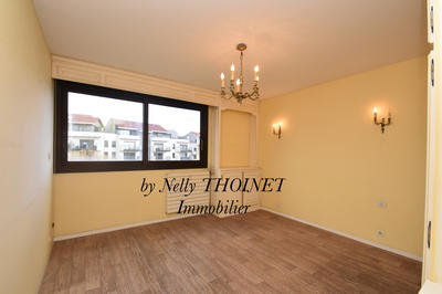 Appartement - 115 m² - 6 pièces