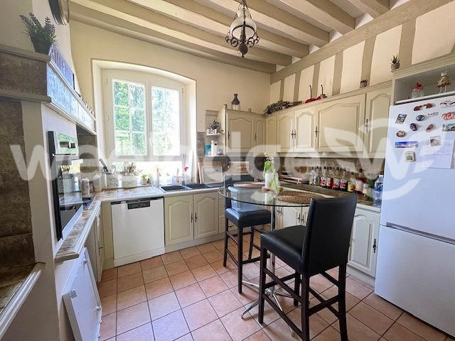 Maison ancienne - 220 m² - 7 pièces