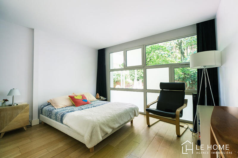 Maison - 260 m² - 7 pièces