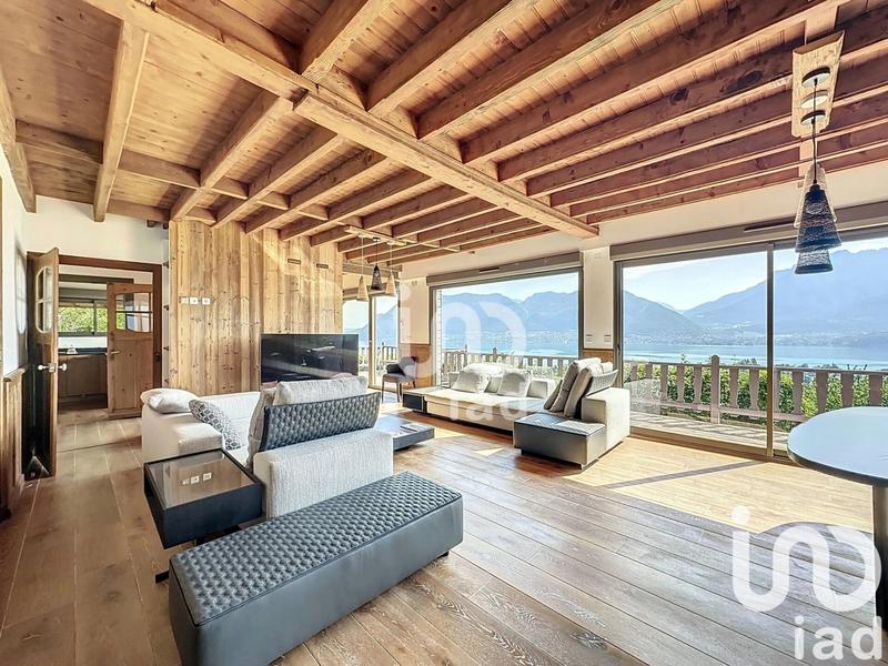 Maison - 332 m² - 8 pièces