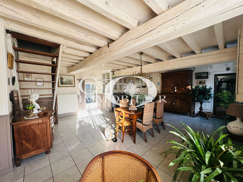 Maison - 160 m² - 5 pièces