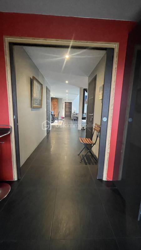 Maison d'architecte - 317 m² - 7 pièces