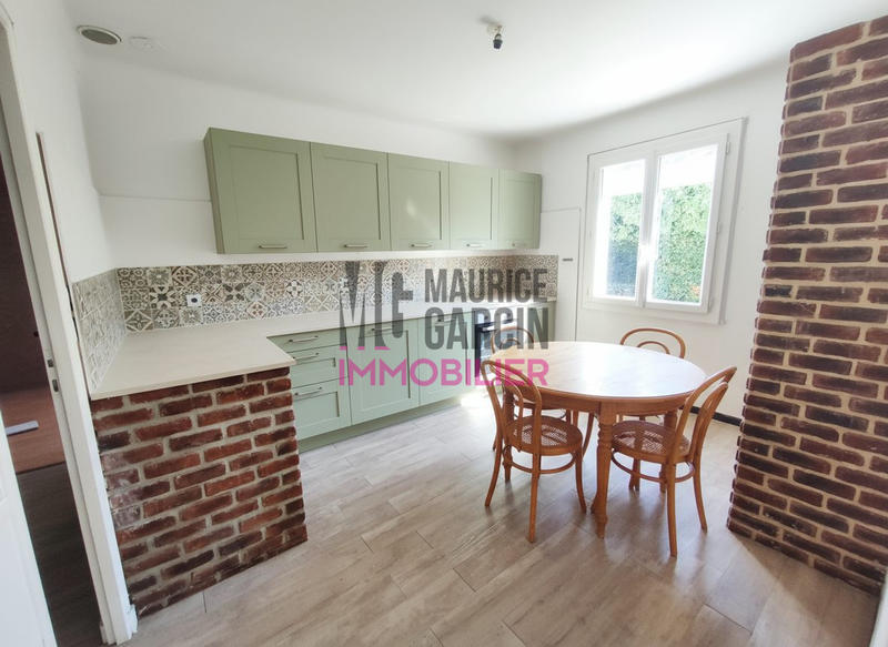 Maison - 93 m² - 4 pièces