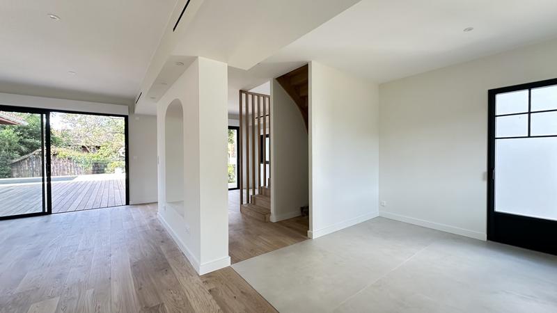 Maison - 169 m² - 5 pièces