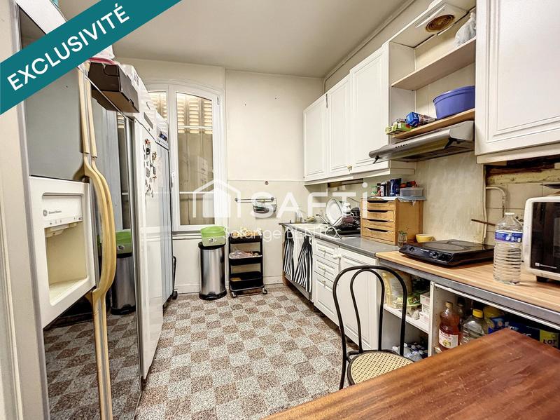 Local commercial - 200 m² - 11 pièces