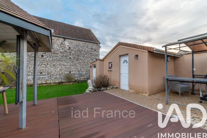 Maison - 203 m² - 10 pièces