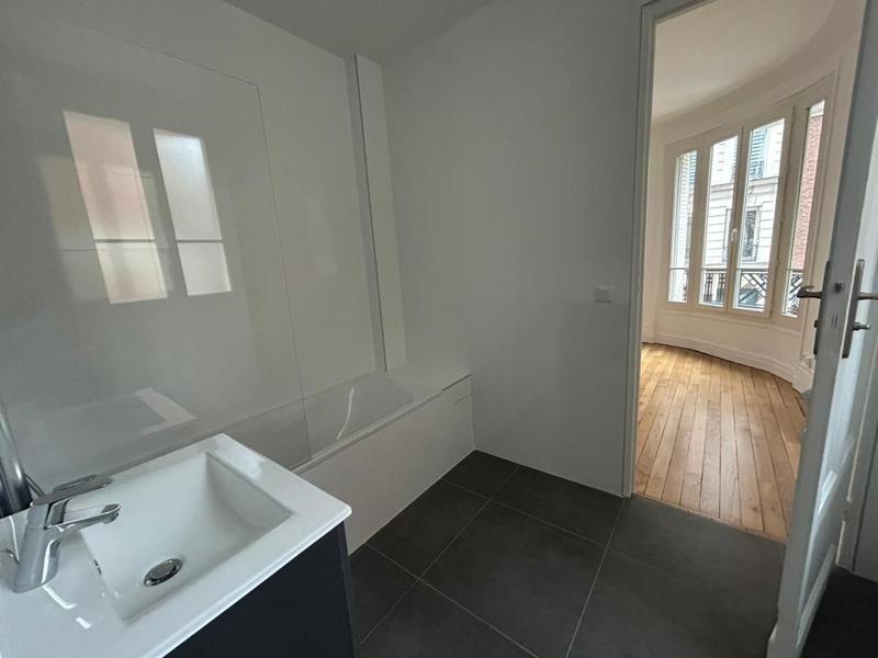 Appartement - 92 m² - 4 pièces