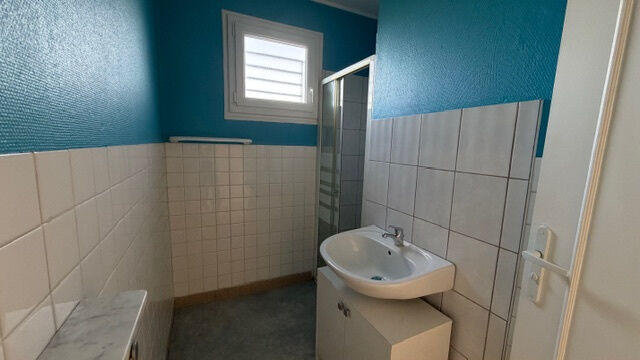 Maison - 64 m² - 5 pièces