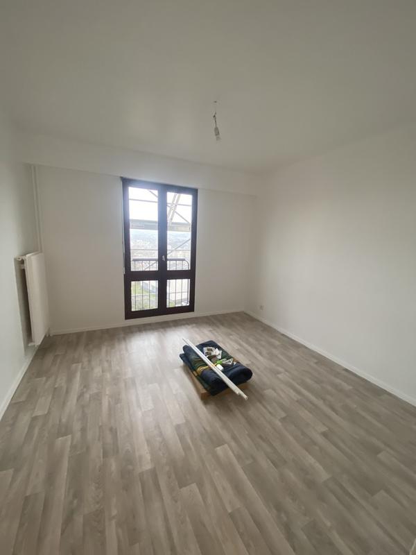 Appartement - 79 m² - 4 pièces
