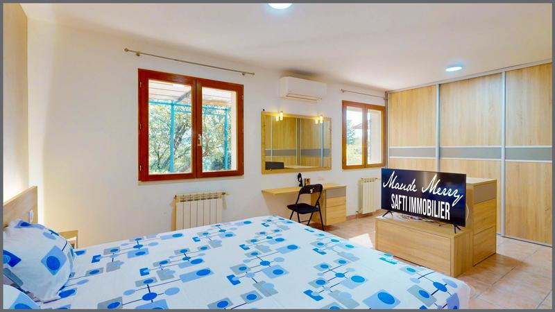 Villa - 170 m² - 6 pièces