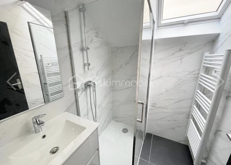 Maison - 101 m² - 5 pièces