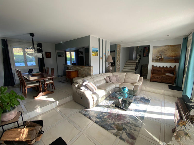 Maison - 144 m² - 6 pièces