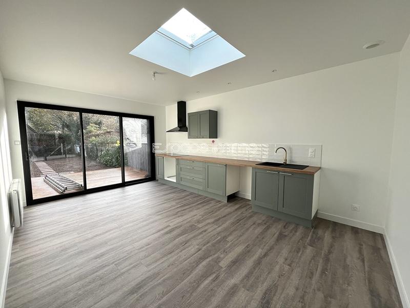 Maison - 100 m² - 4 pièces