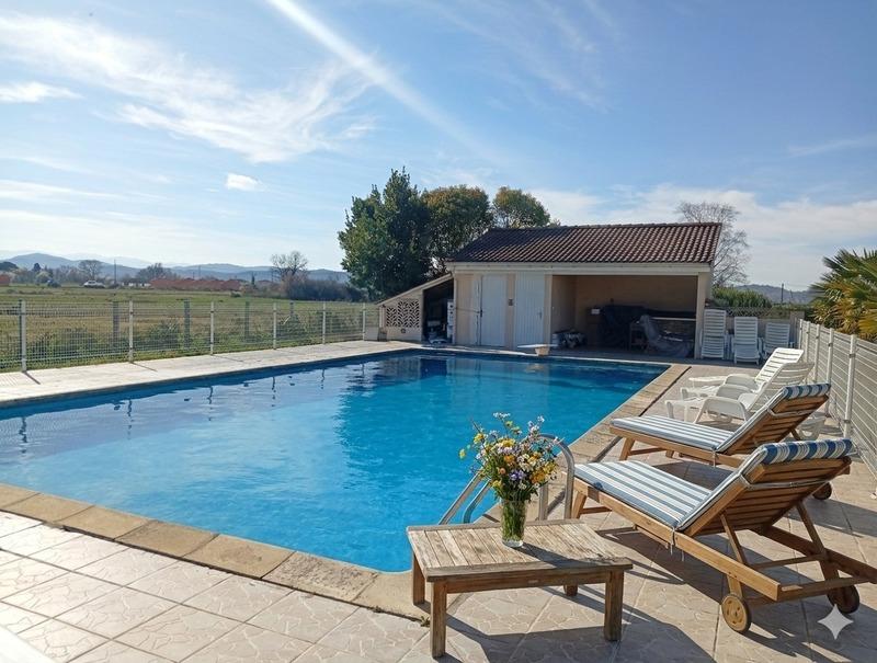 Maison - 186 m² - 8 pièces