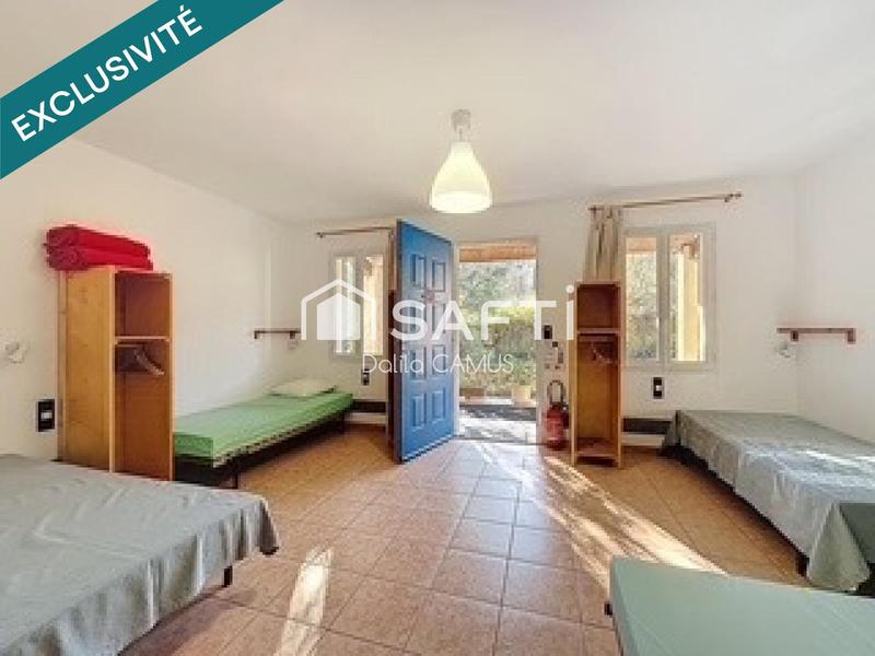 Propriété - 400 m² - 20 pièces