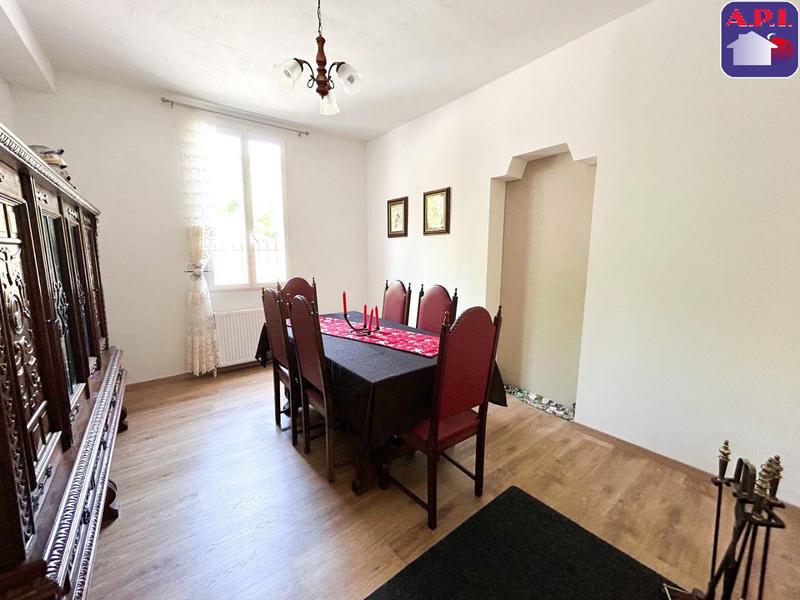 Maison - 140 m² - 8 pièces