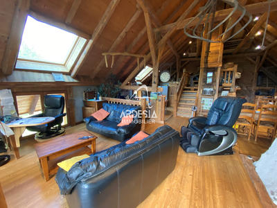 Maison - 250 m² - 8 pièces