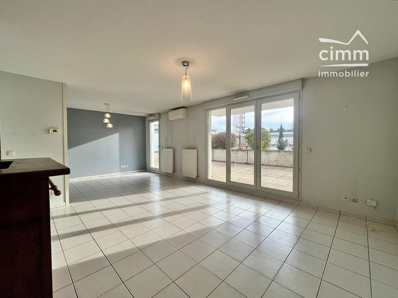 Appartement - 60 m² - 3 pièces