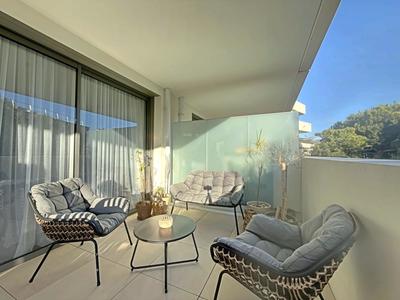 Appartement - 80 m² - 3 pièces