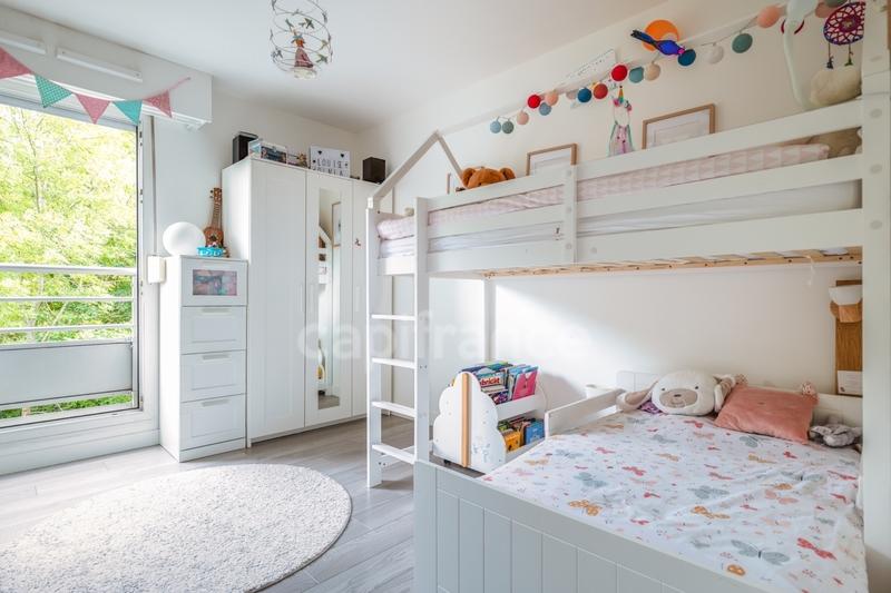 Appartement - 80 m² - 4 pièces