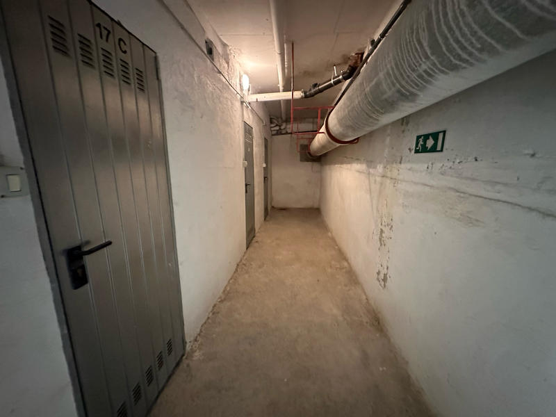 Parking / Garage - 430 m²