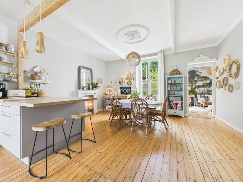 Maison - 135 m² - 7 pièces