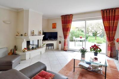 Maison - 150 m² - 8 pièces