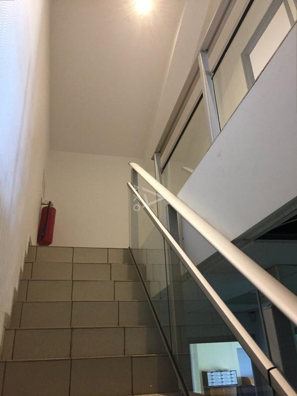 Bureau - 237 m² - 8 pièces