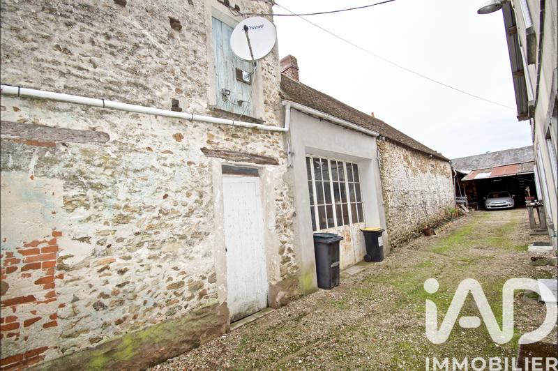 Maison - 104 m² - 4 pièces