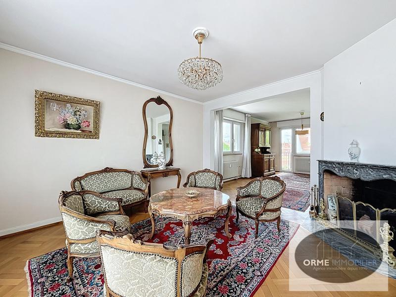 Appartement - 120 m² - 5 pièces