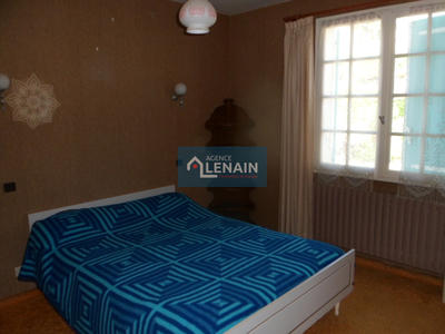 Maison - 187 m² - 8 pièces