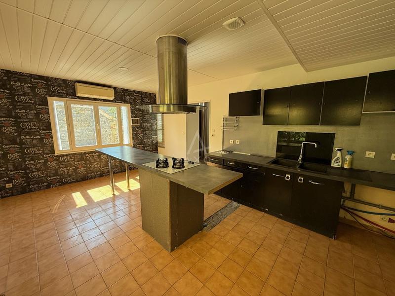 Maison - 122 m² - 5 pièces