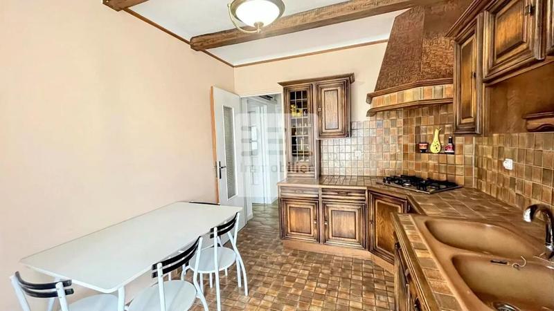 Maison - 171 m² - 6 pièces