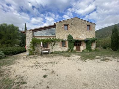 Maison - 145 m² - 3 pièces