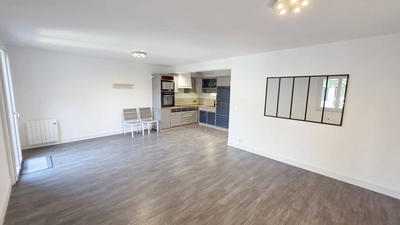 Maison - 77 m² - 5 pièces