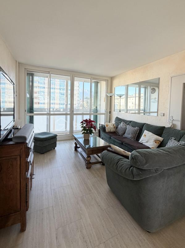 Appartement - 94 m² - 5 pièces