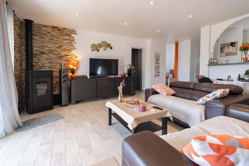 Maison traditionnelle - 96 m² - 5 pièces