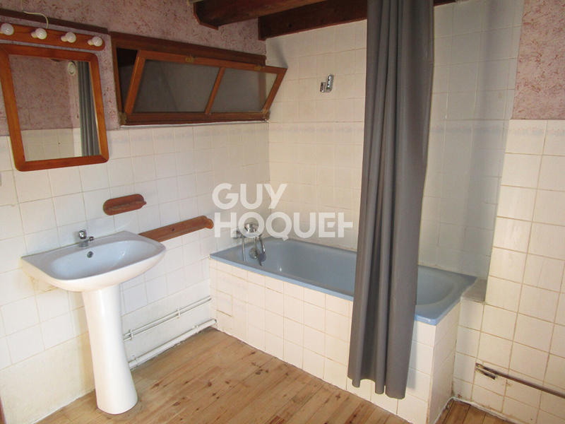 Maison - 90 m² - 5 pièces