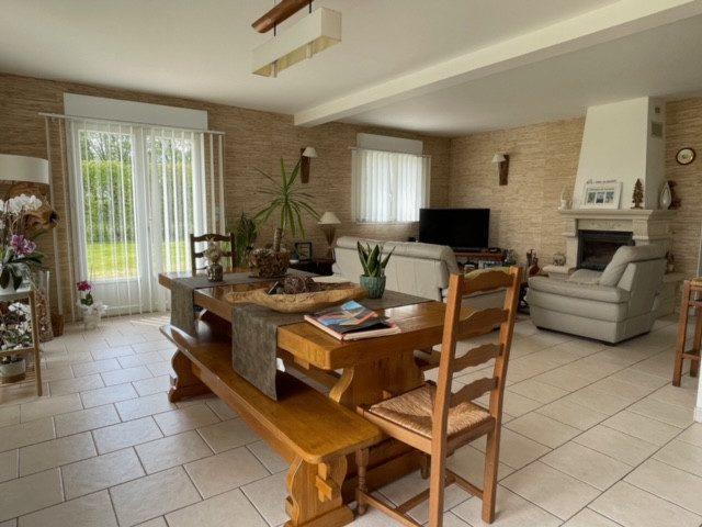 Maison traditionnelle - 149 m² - 5 pièces