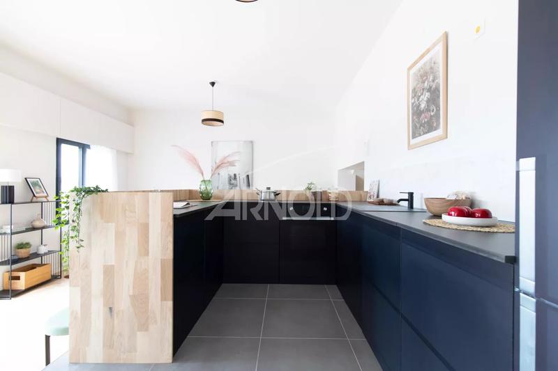 Appartement - 136 m² - 4 pièces