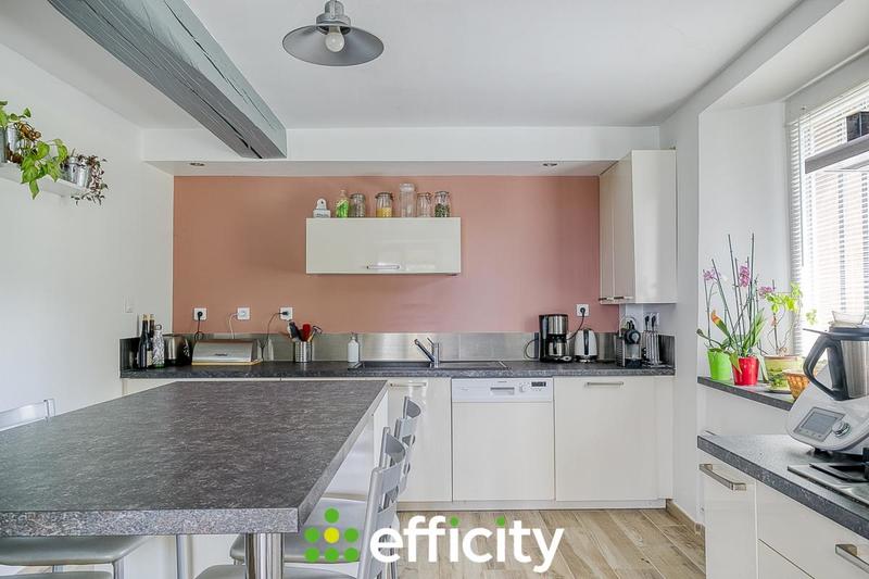 Villa - 244 m² - 6 pièces