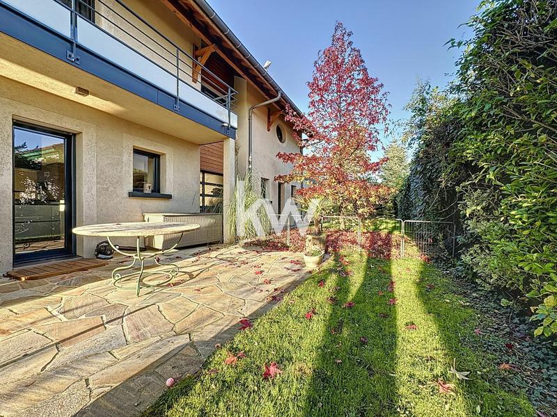 Maison - 307 m² - 6 pièces