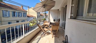 Appartement - 113 m² - 6 pièces