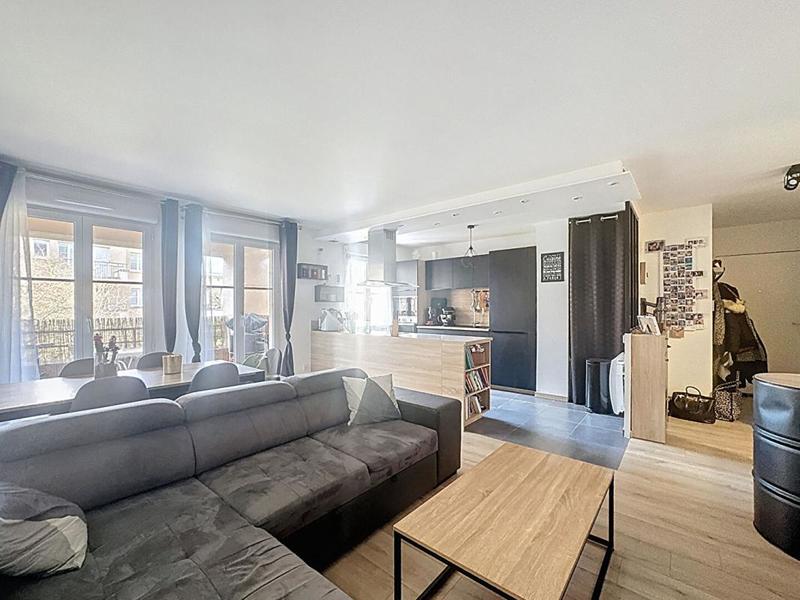 Appartement - 64 m² - 3 pièces