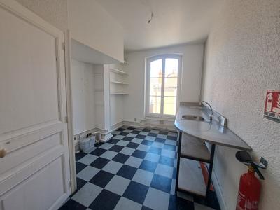 Local commercial - 149 m² - 5 pièces