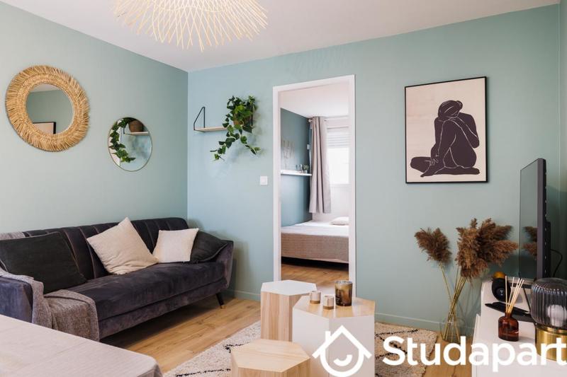 Chambre - 11 m² - 1 pièce