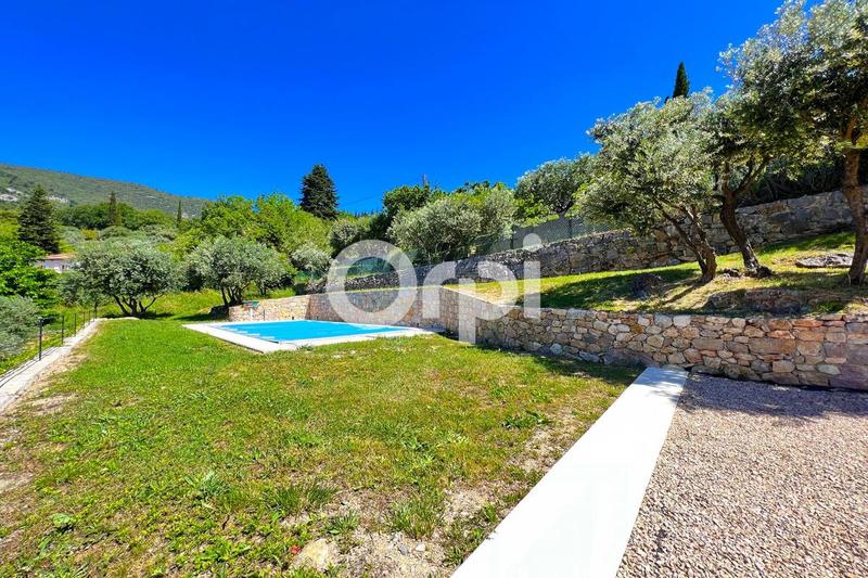 Maison - 208 m² - 5 pièces