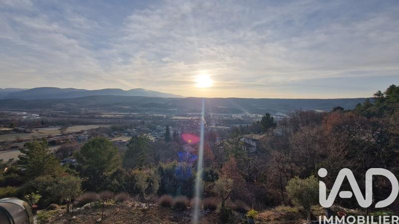 Maison - 246 m² - 9 pièces